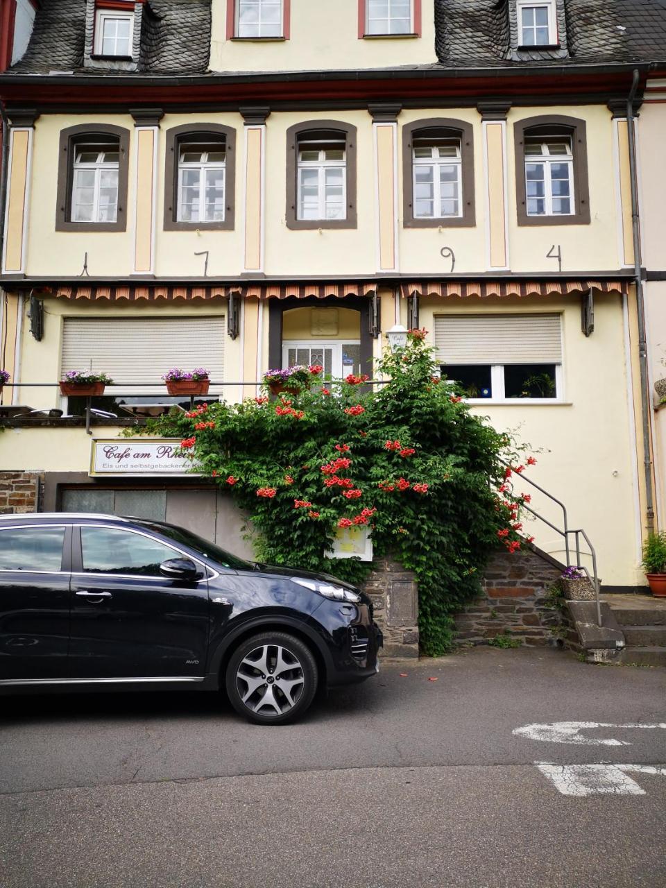 Pension Café Am Rheinsteig Leutesdorf Exterior foto